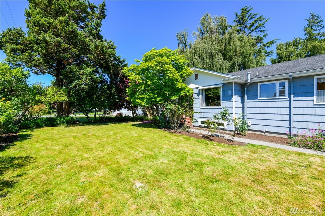 Property Photo:  16881 Donnelly Rd  WA 98273 