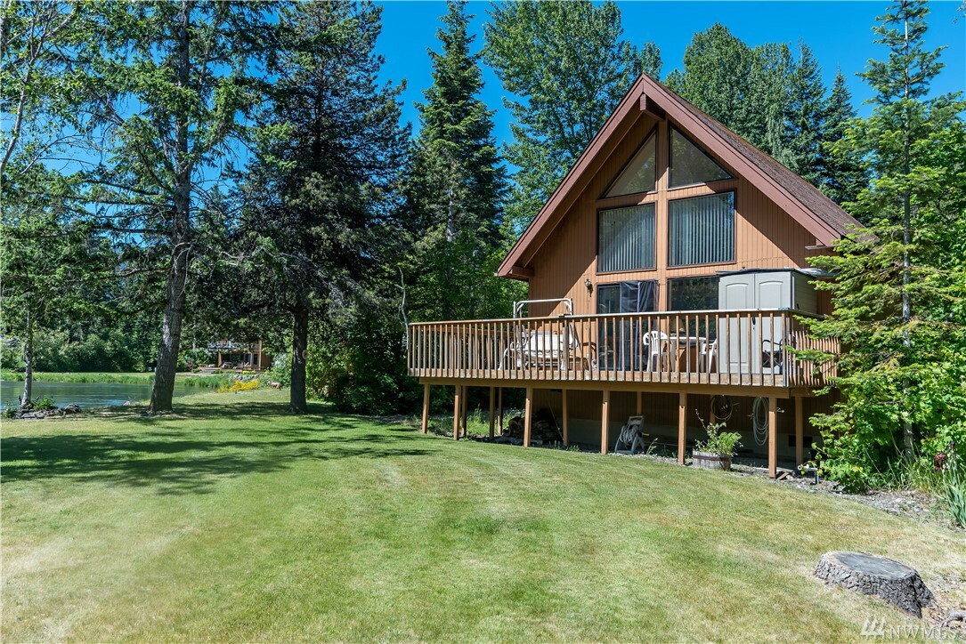 Property Photo:  320 Morning Dove Lane  WA 98922 