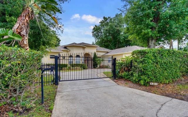 Property Photo:  405 Raymond Avenue  FL 32750 