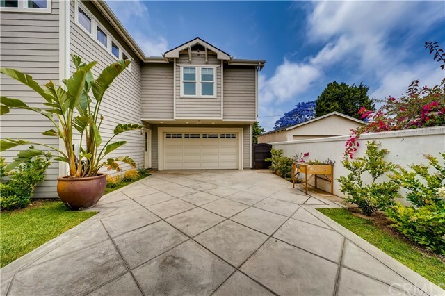 Property Photo:  178 Flower Street  CA 92627 