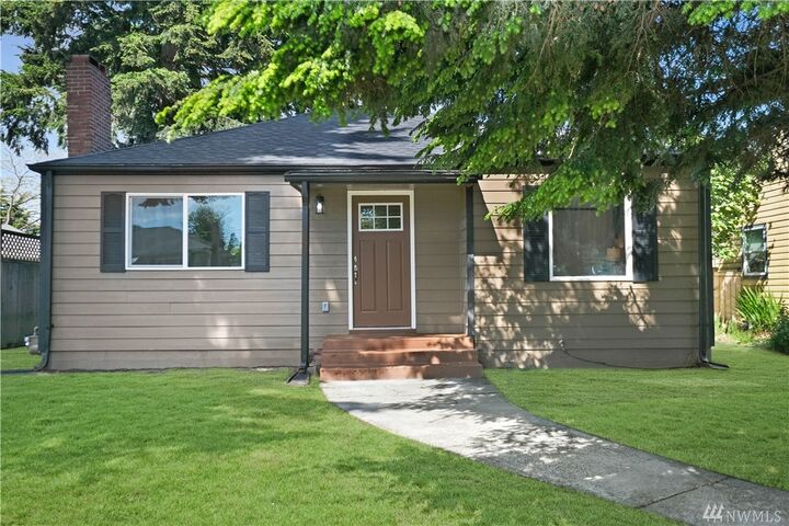 Property Photo:  1714 S Anderson St  WA 98405 