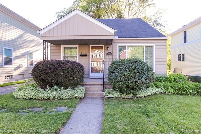 Property Photo: 609 Lockwood MI 48067