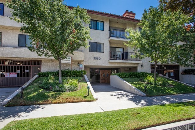 Property Photo:  9960 Owensmouth Avenue 23  CA 91311 