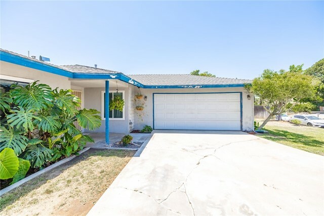 Property Photo: 698 Flynn Street CA 92507