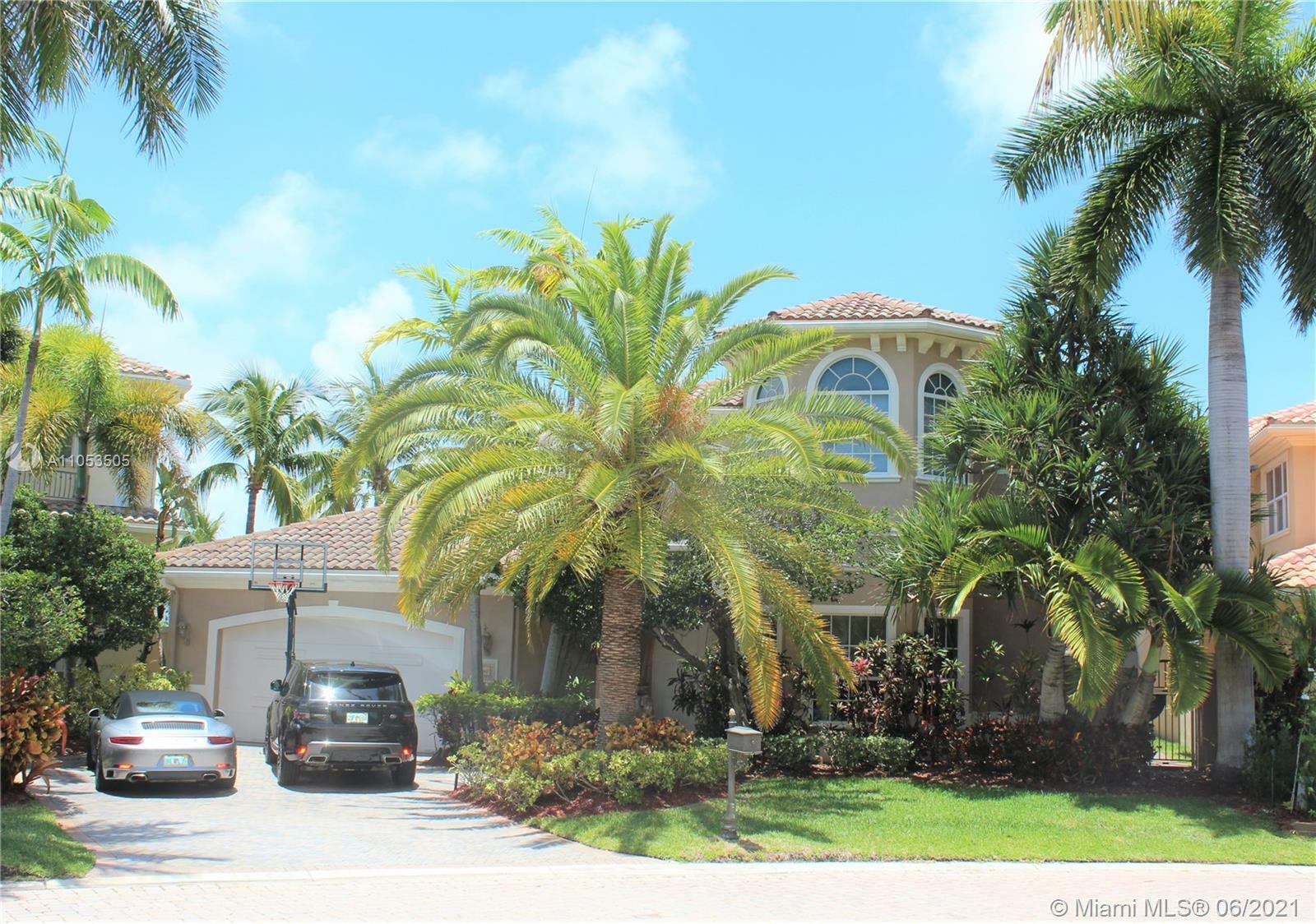 Property Photo: 1462 Commodore Way FL 33019