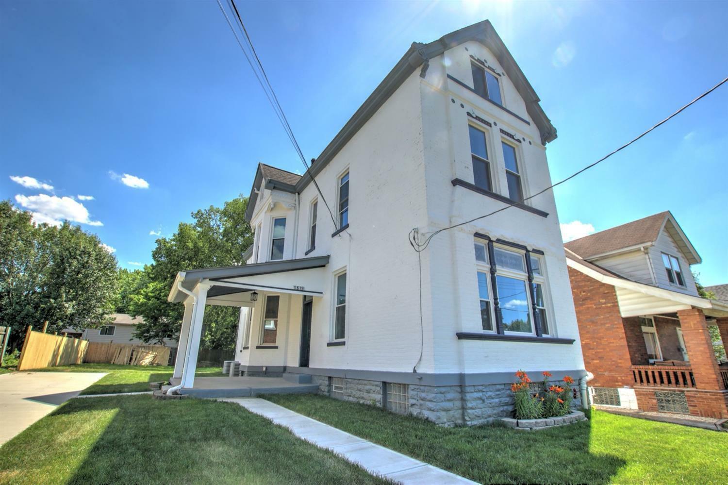 Property Photo: 1813 Weyer Ave OH 45212