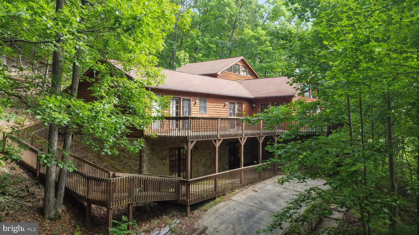 Property Photo: 377 Salmon Lane WV 25411