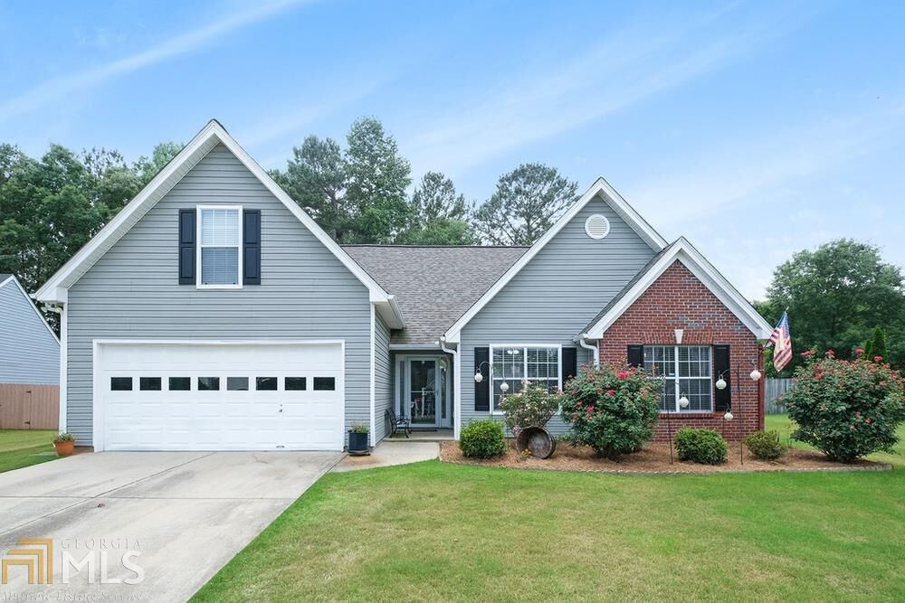 Property Photo:  2380 Heatherton Circle  GA 30019 