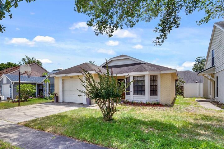 Property Photo: 1927 Sheeler Oaks Drive FL 32703