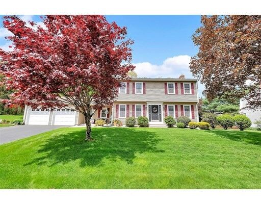 Property Photo: 5 Patricia Circle CT 06082