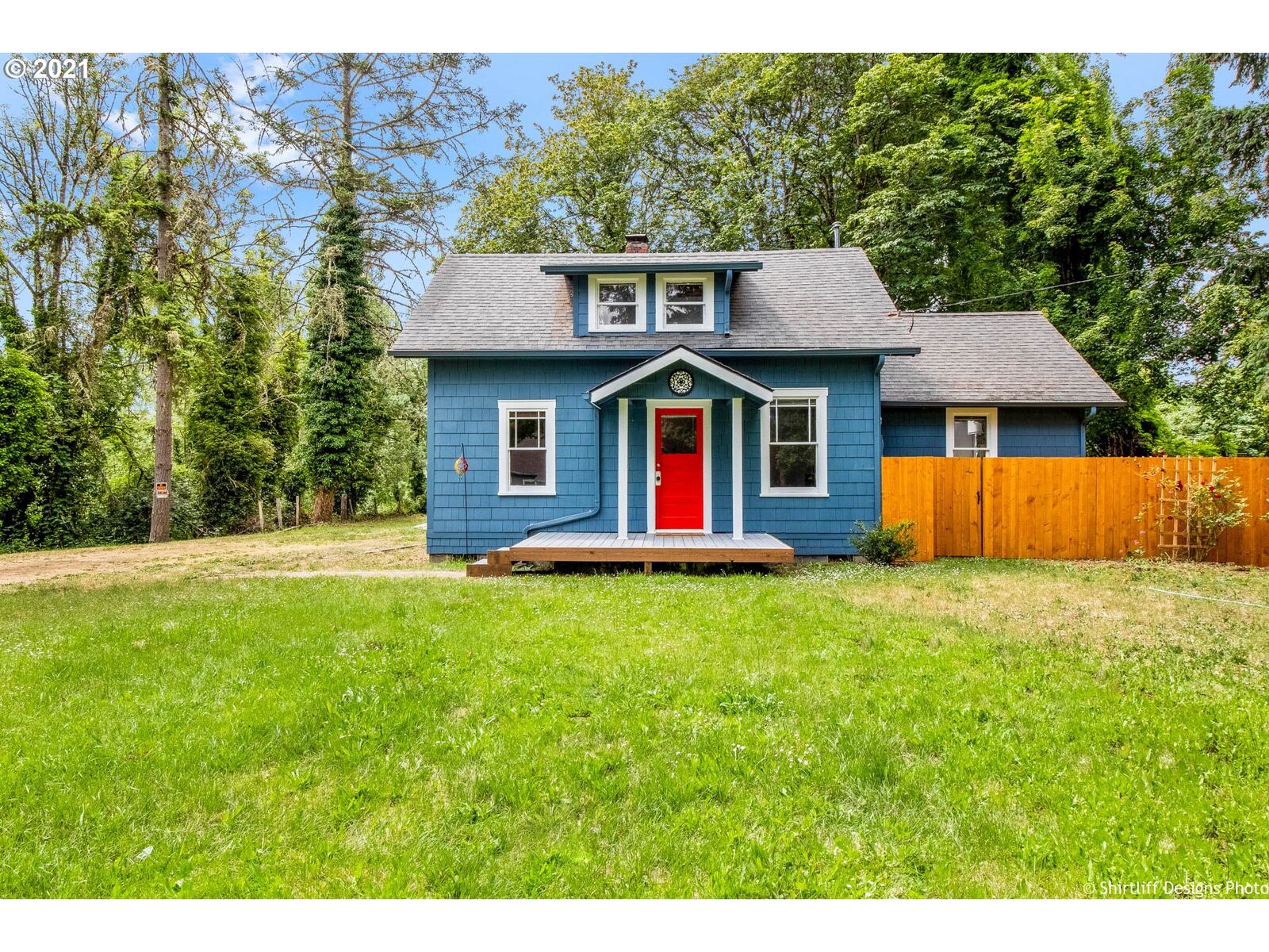 Property Photo:  34118 Seavey Loop Rd  OR 97405 