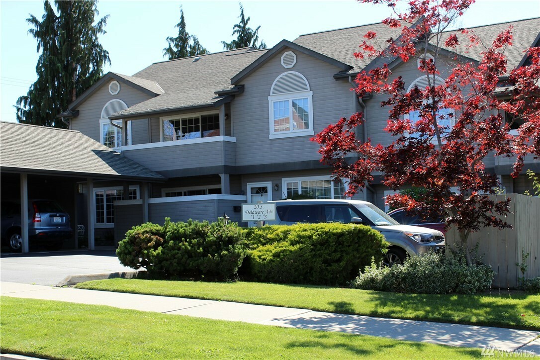 Property Photo: 20 S Delaware Ave 2 WA 98801