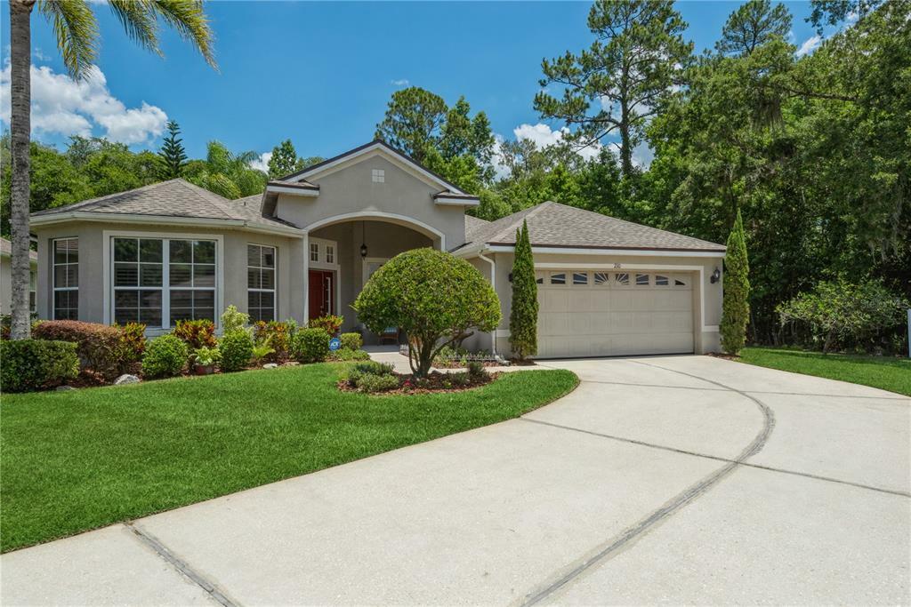 Property Photo:  210 Magnolia Park Trail  FL 32773 