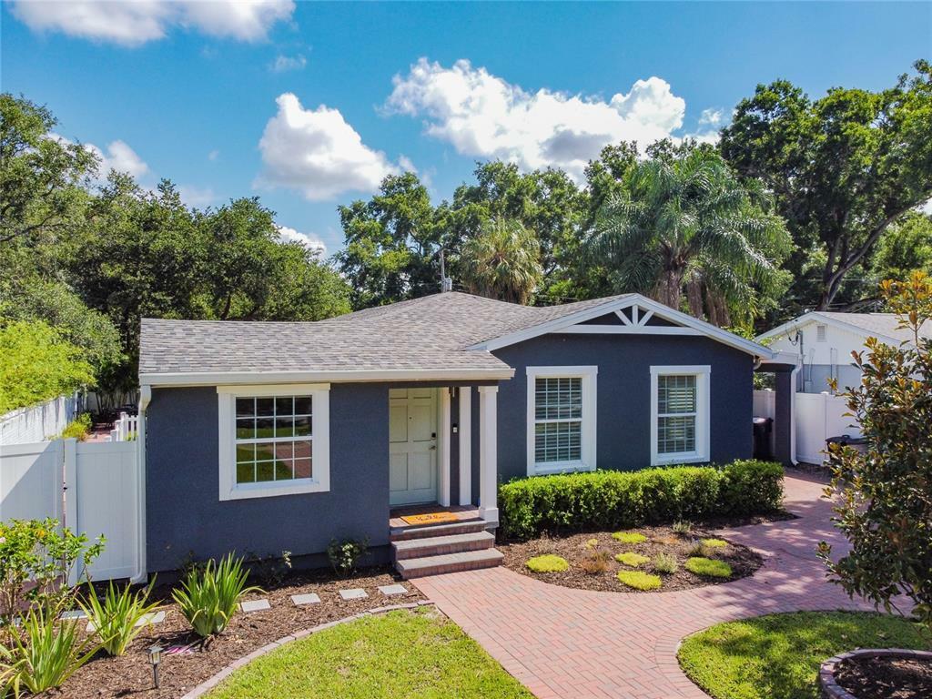 Property Photo:  3709 W Platt Street  FL 33609 