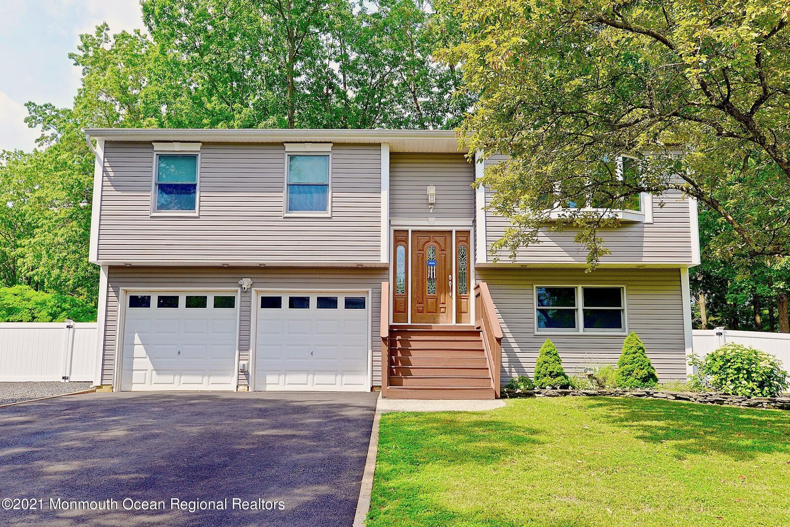 Property Photo: 7 Pigeon Place NJ 08721