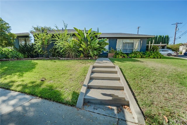 Property Photo: 1008 E 46th Street CA 90807