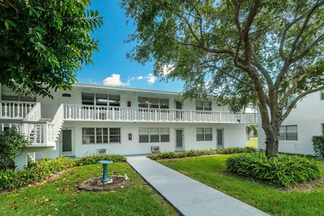 420 Sheffield Q  West Palm Beach FL 33417 photo