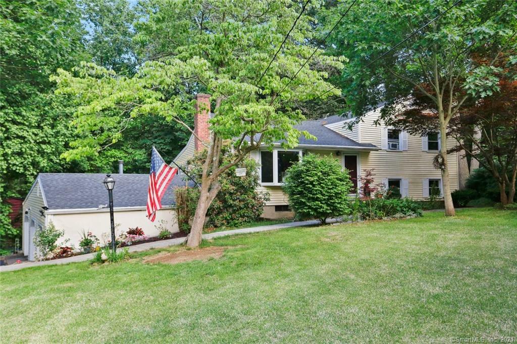 Property Photo: 62 Rolling Wood Drive CT 06611