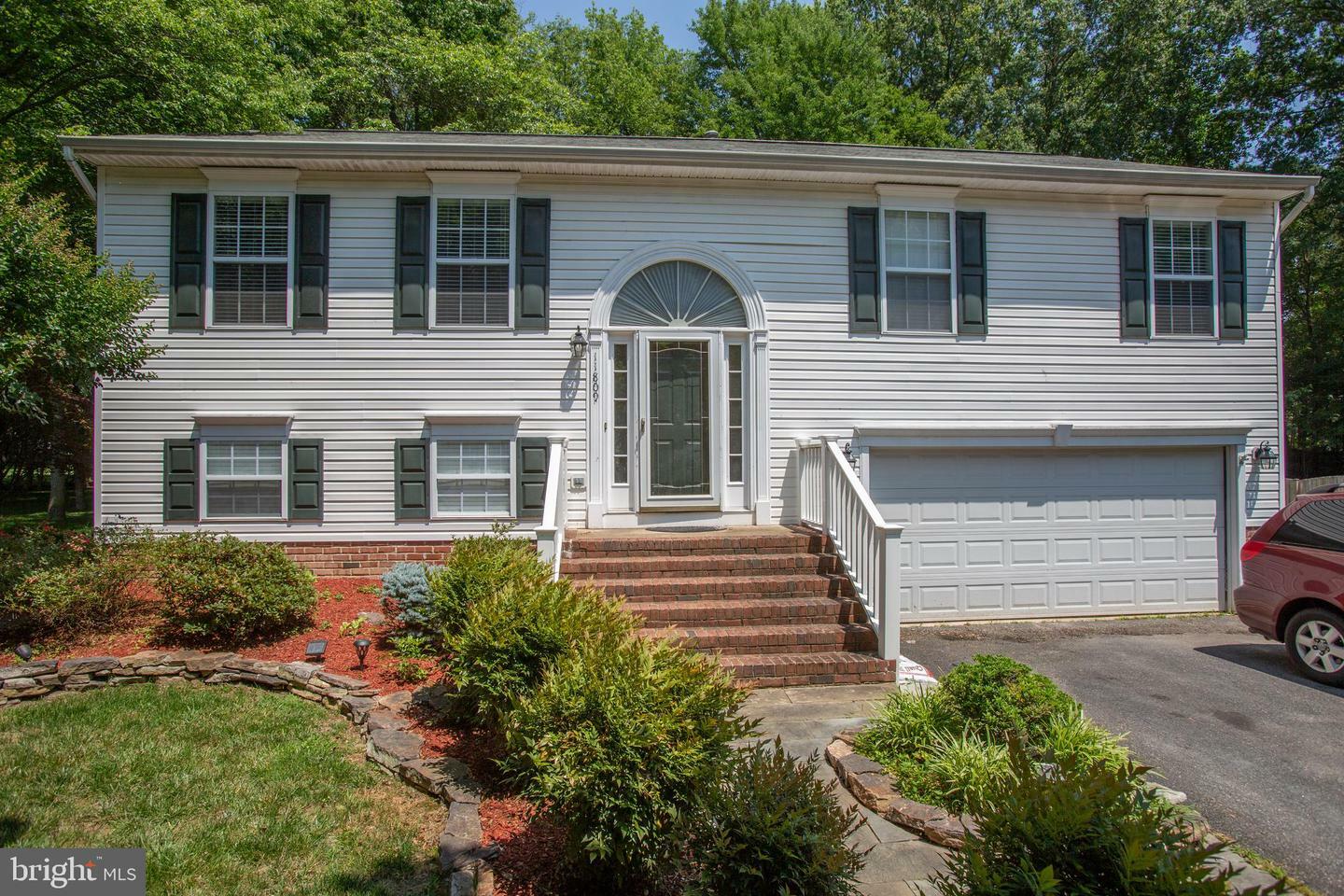 Property Photo:  11809 Oakhurst Drive  VA 22407 