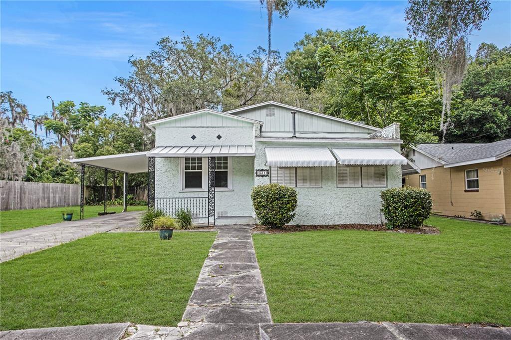 Property Photo: 331 N Kentucky Avenue FL 32724