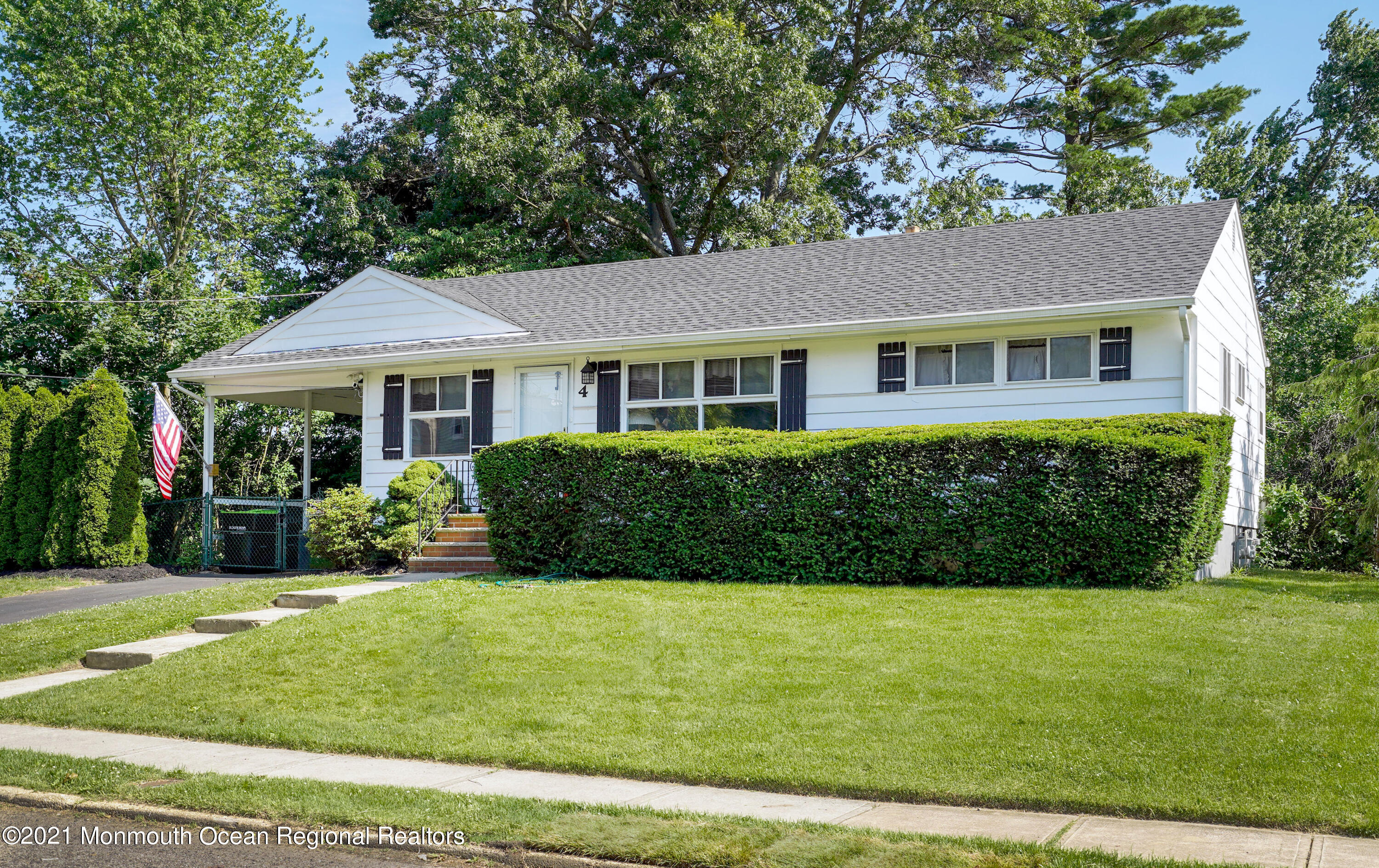 Property Photo:  4 N Parkview Terrace  NJ 07730 