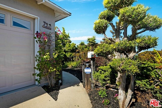 Property Photo:  712 W 26th Street  CA 90731 