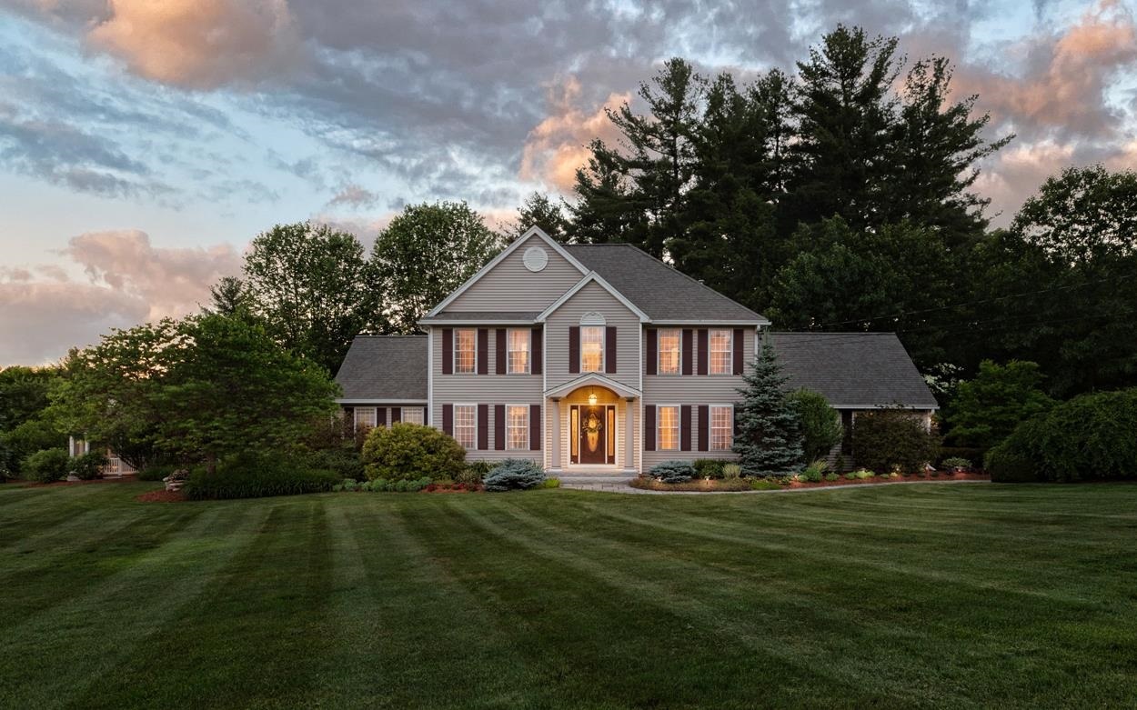 Property Photo: 1 Kendall Way NH 03062