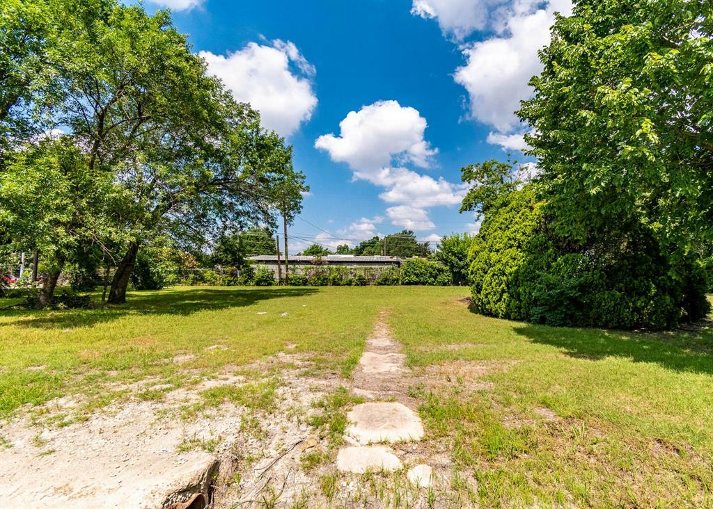 Property Photo:  225 Barger Street  TX 75040 