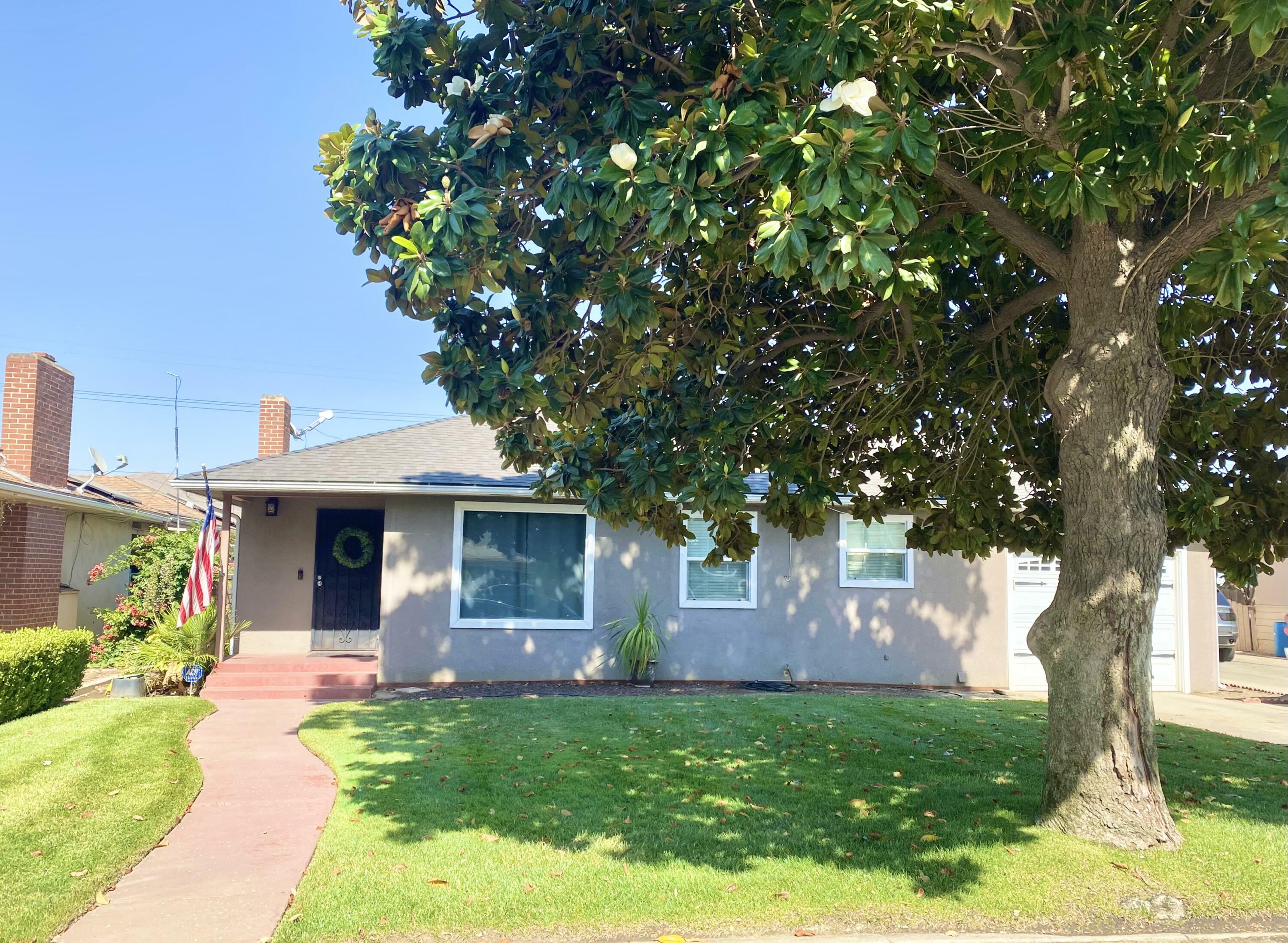 Property Photo:  774 Homassel Avenue  CA 93247 