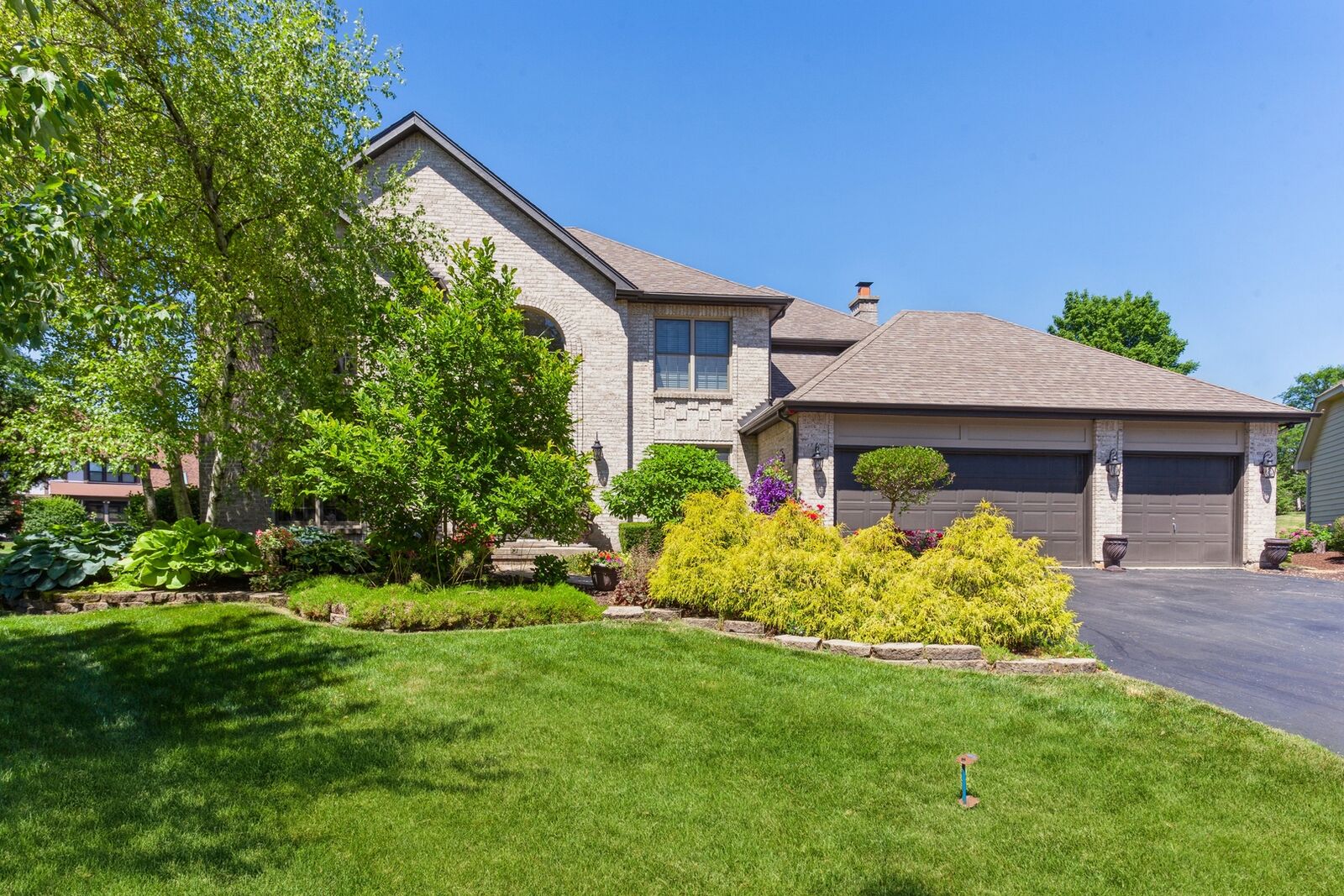 Property Photo:  4140 Cave Creek Court  IL 60564 