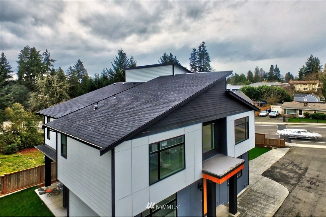 Property Photo:  16640 Military Road S  WA 98188 