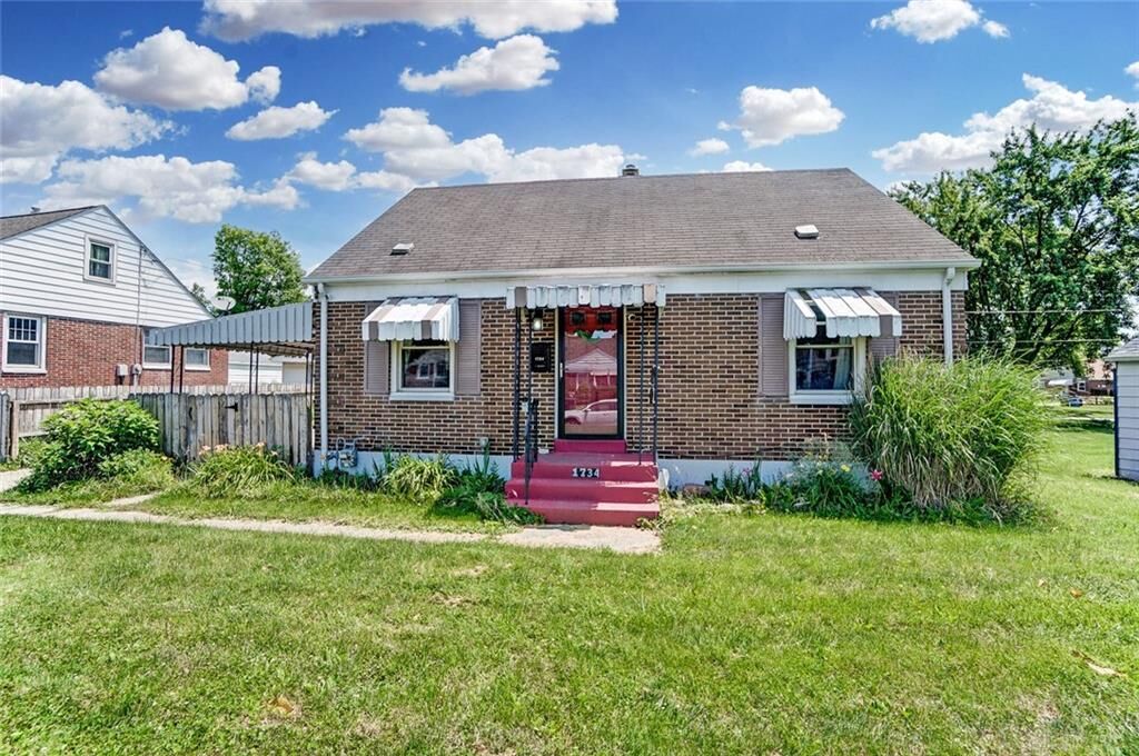 Property Photo: 1734 Hearthstone Drive OH 45410