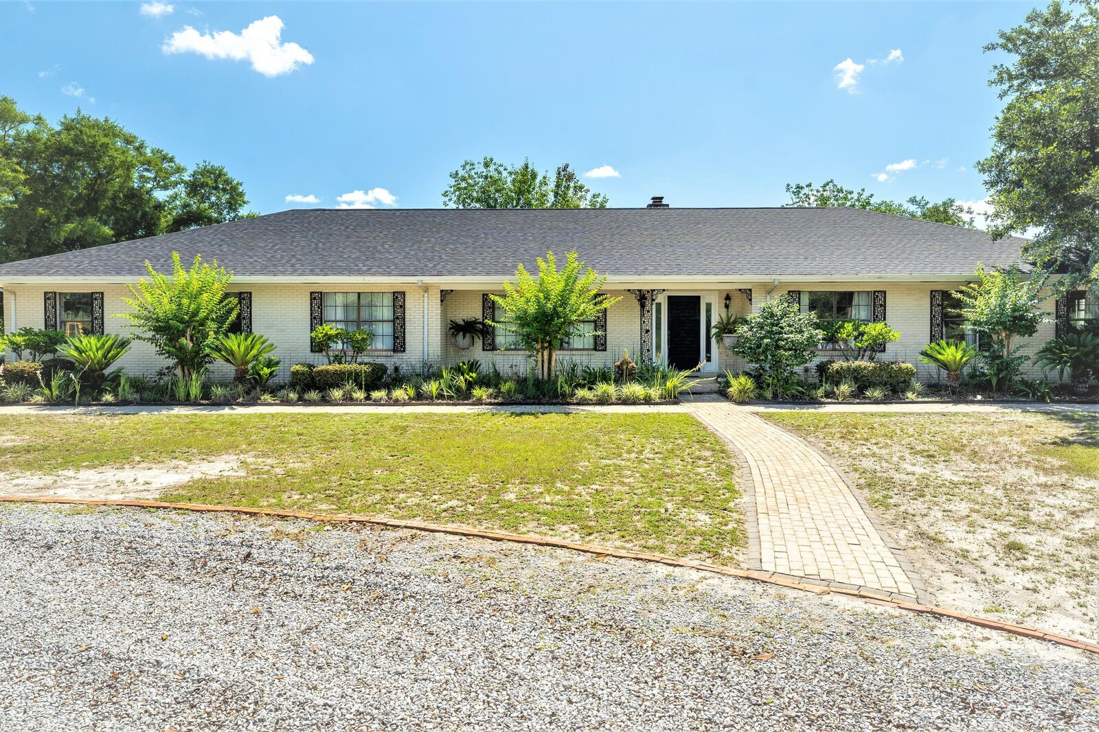 Property Photo:  2812 Old Mill Rd Road  FL 32455