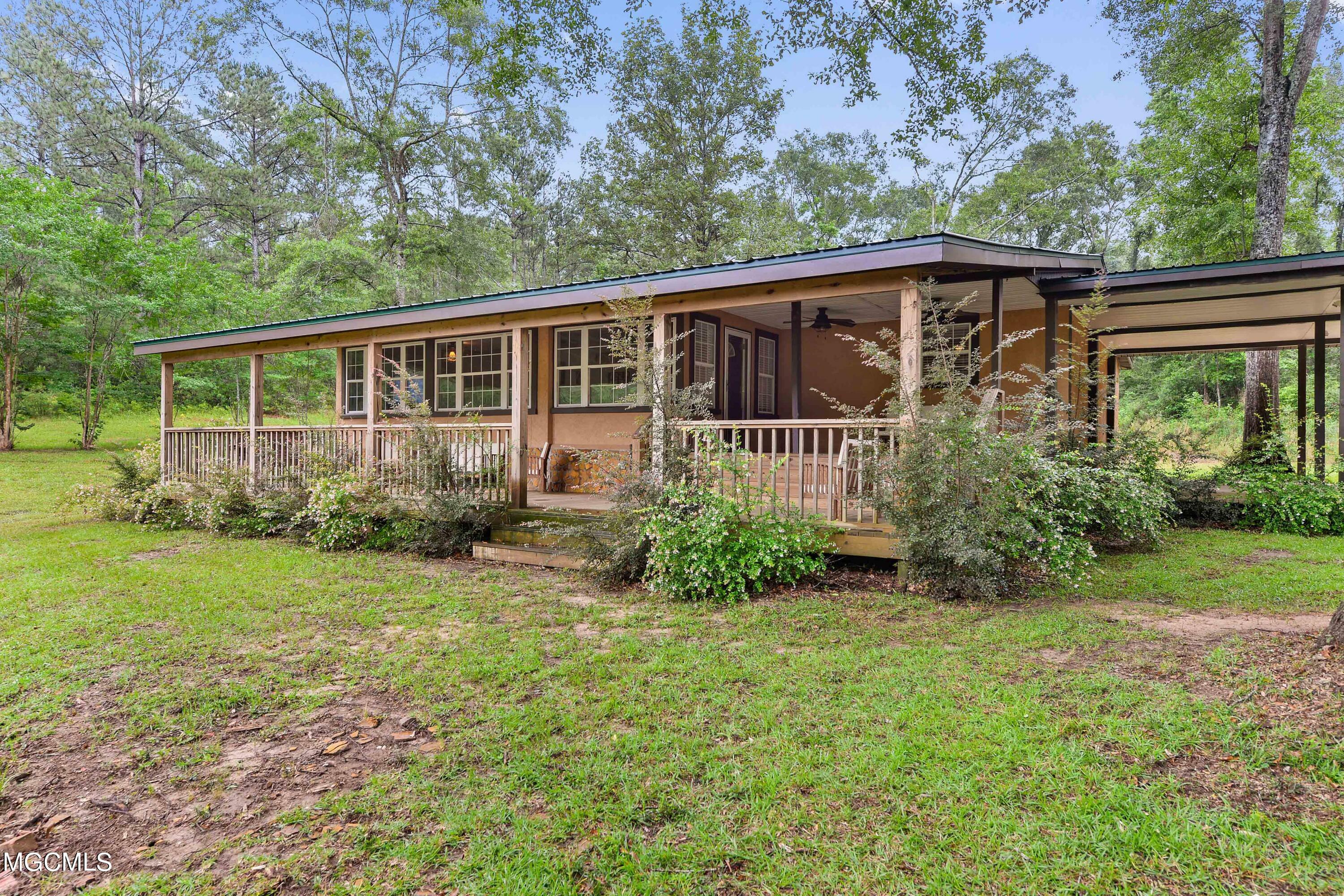 Property Photo:  266 Lloyd Eubanks Road  MS 39452 