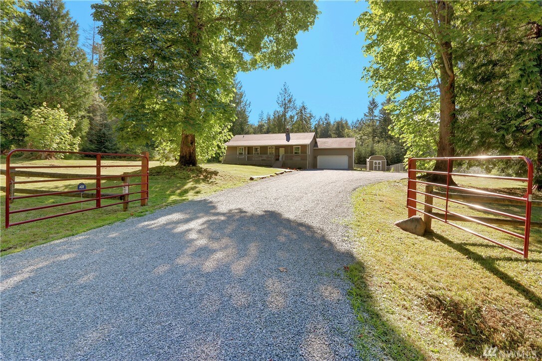 Property Photo: 139 Gilbertson Rd WA 98282