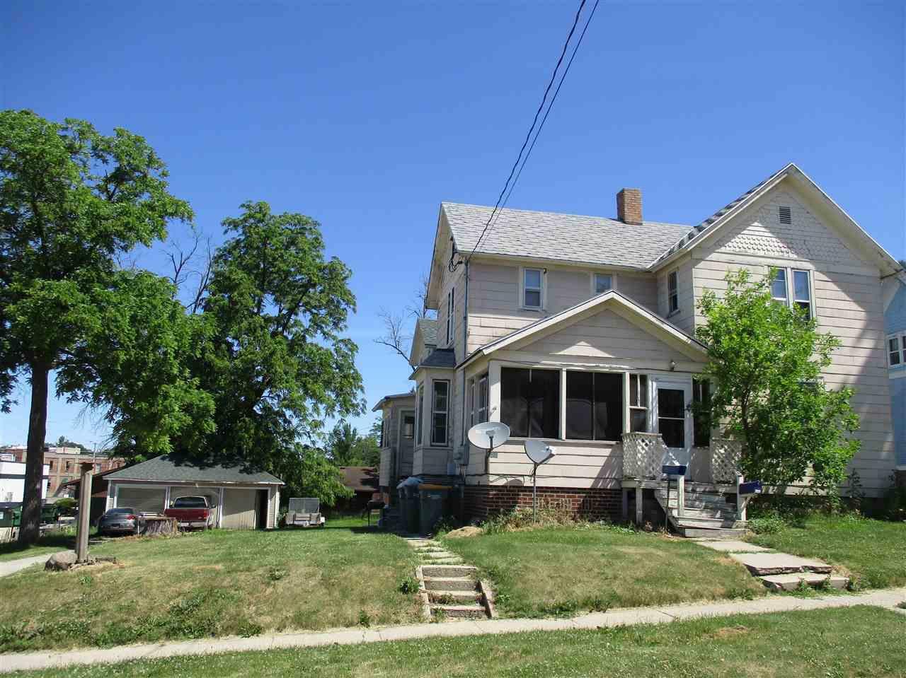 Property Photo:  110 East Mill St  WI 53916 