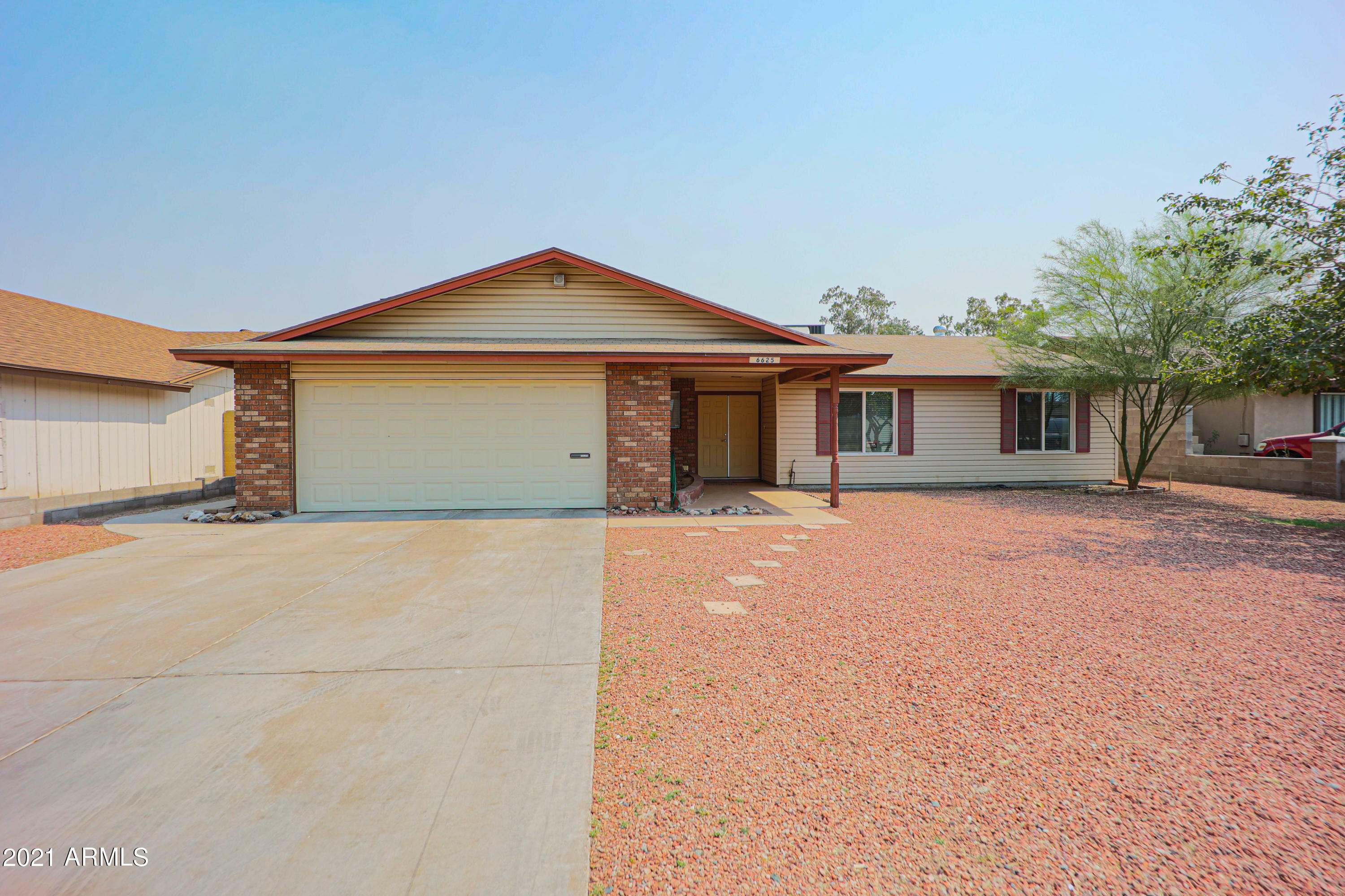 Property Photo: 6625 W Coolidge Street AZ 85033