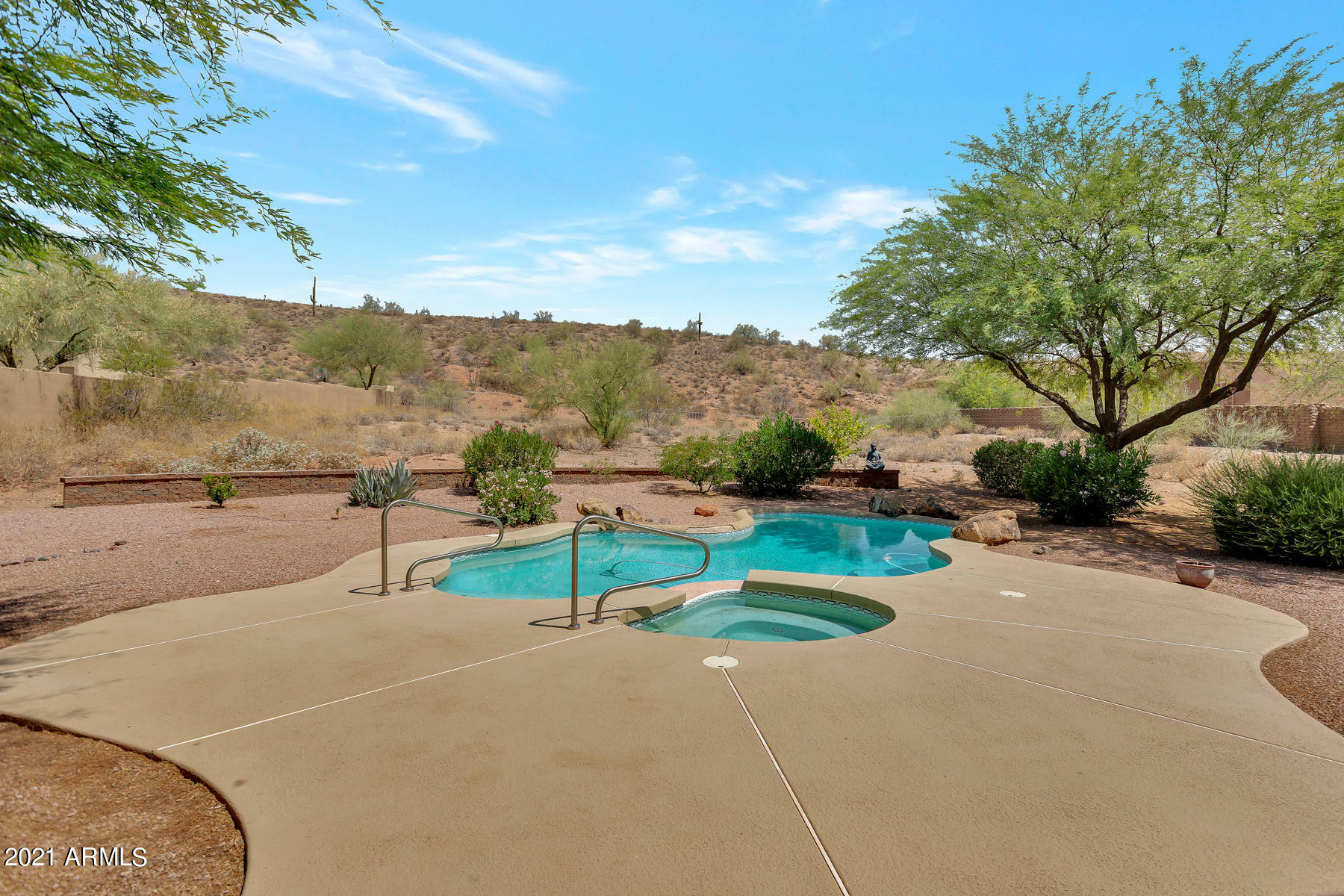 Property Photo: 16458 E Tombstone Avenue AZ 85268