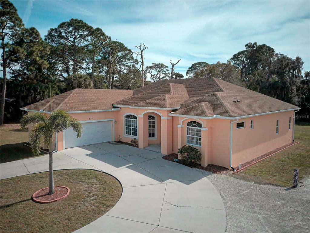 Property Photo:  519 Laurel Road W  FL 34275 