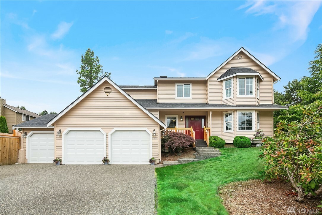 Property Photo:  22416 6th Dr SE  WA 98021 