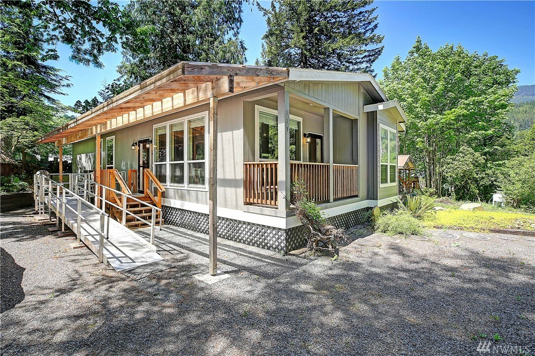 Property Photo:  115 S 3rd St  WA 98288 