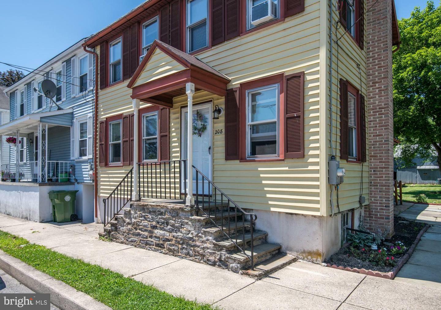 Property Photo: 208 W 2nd Street PA 19506