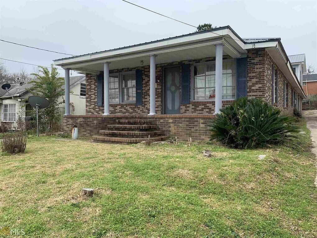 Property Photo: 946 N Clark Street GA 31061