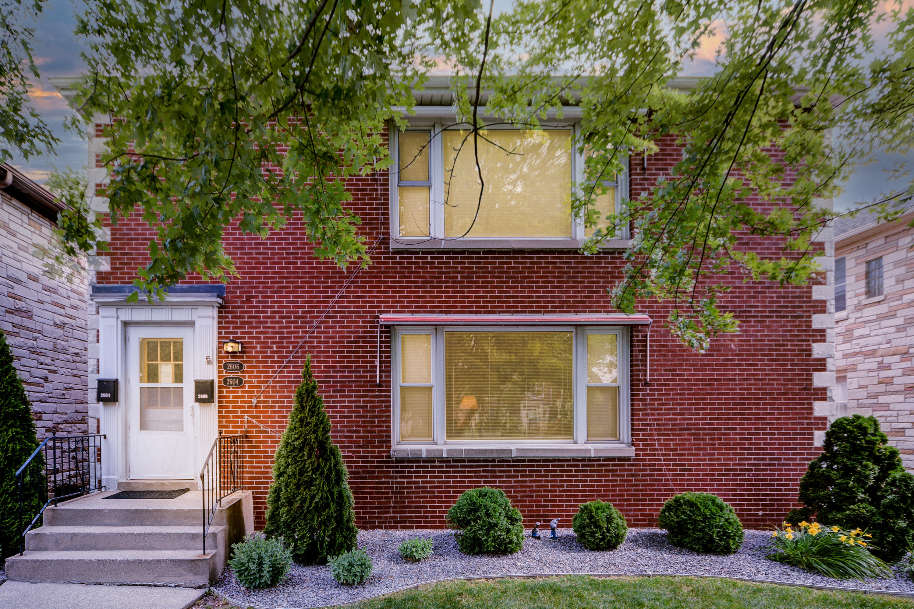 Property Photo: 2604 E Capitol Dr 2606 WI 53211