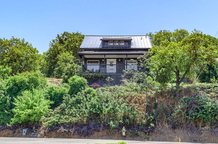 1035 N Main Street  Ashland OR 97520 photo