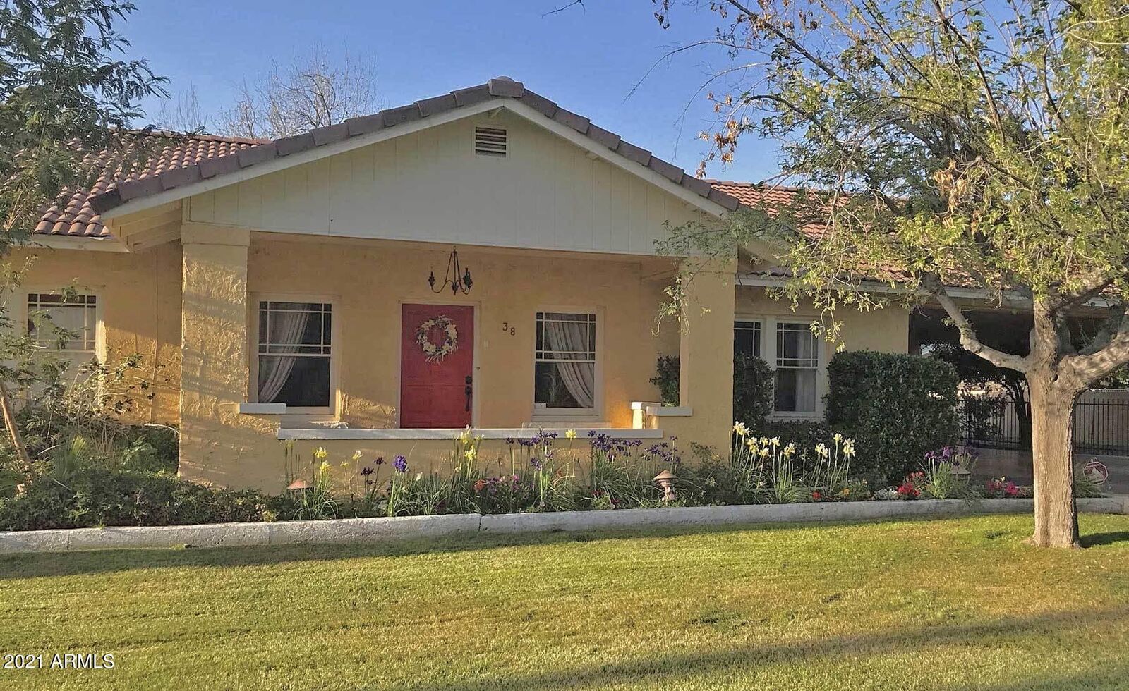 Property Photo: 38 W Pasadena Avenue AZ 85013