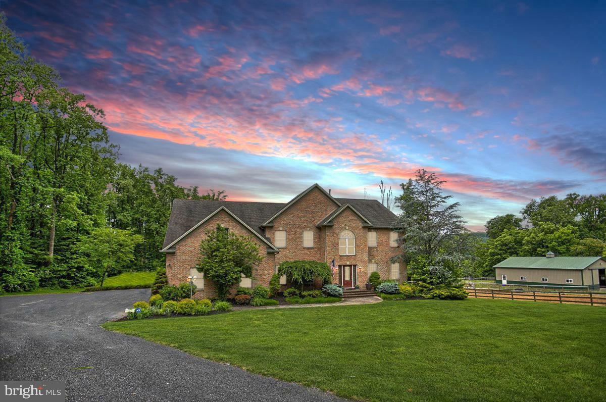 Property Photo: 905 Old Mountain Road PA 17019