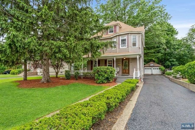 Property Photo:  69 Central Avenue  NJ 07642 