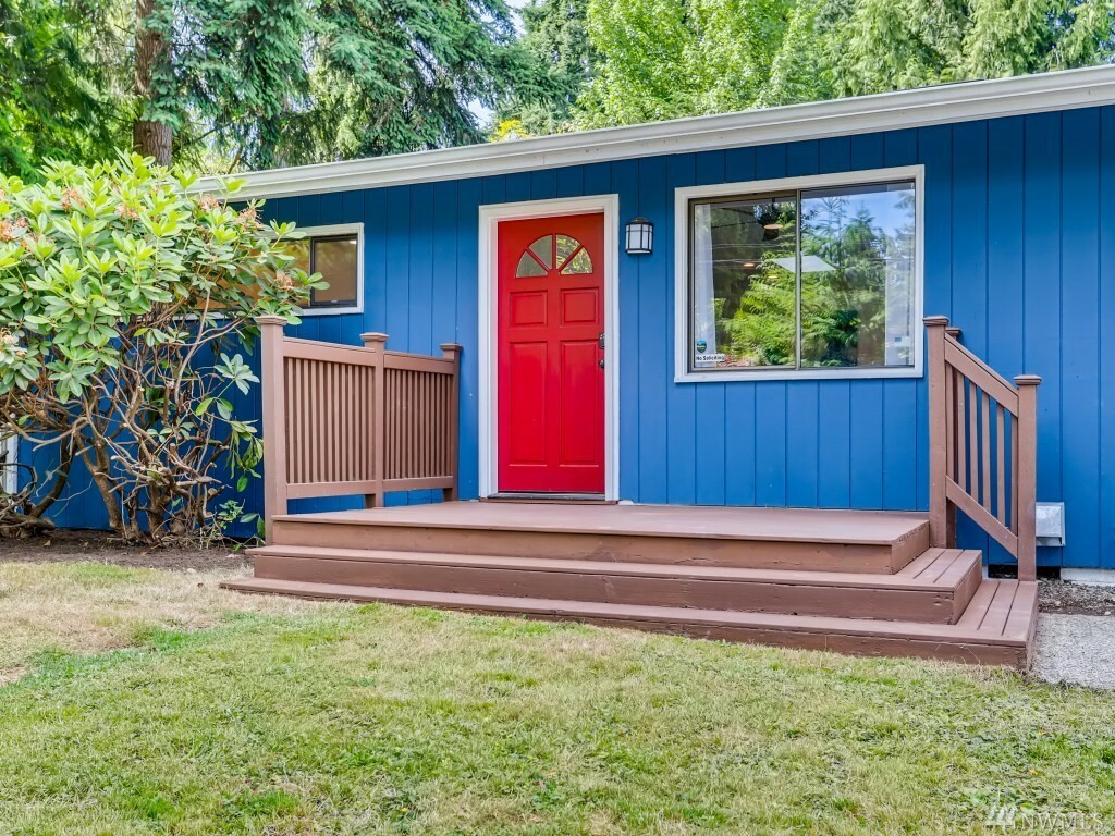 Property Photo: 33 224th St SE WA 98021