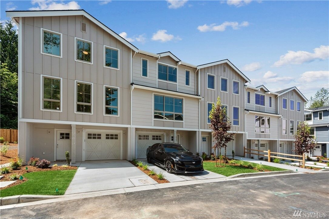 Property Photo:  7315 Puget Park Dr B-2  WA 98296 